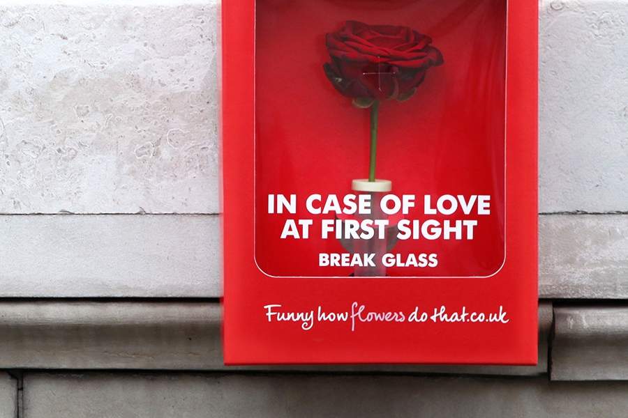 Valentine's Day ad by Flower Council of Holland