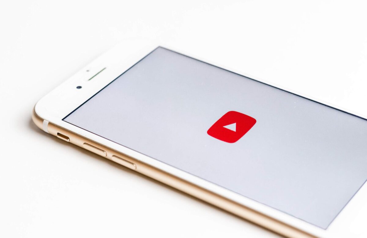 From the Experts: A Guide to Engaging YouTube Pre-Roll Ads [FREE Infographic]